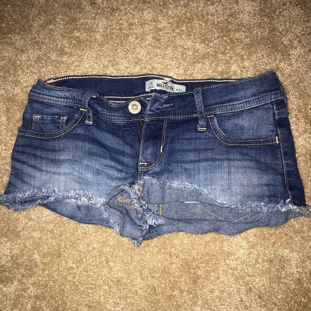 Hollister jean shorts size 0 waist 24